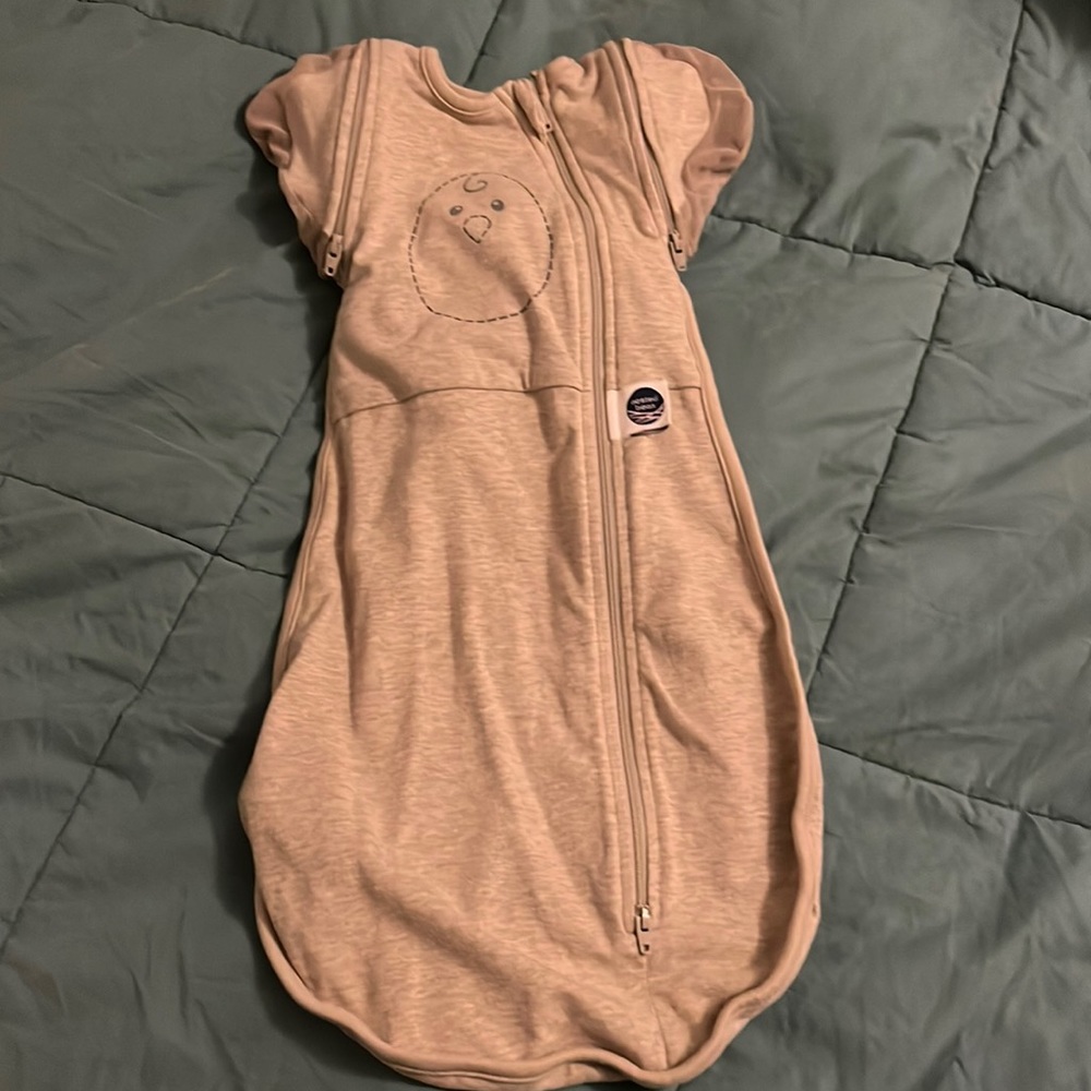 NWOT Nested Bean Zen Swaddle